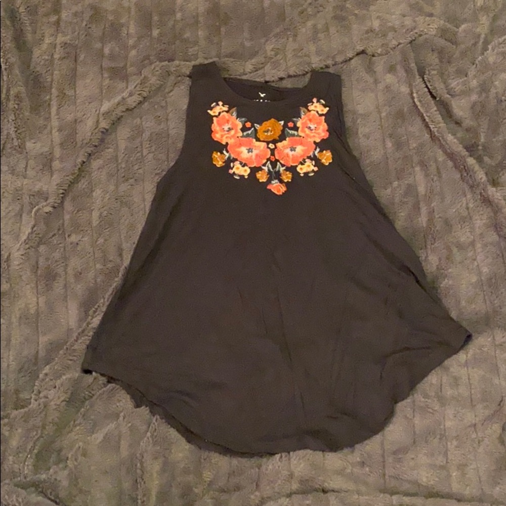 Green AEO soft and sexy tank with floral design